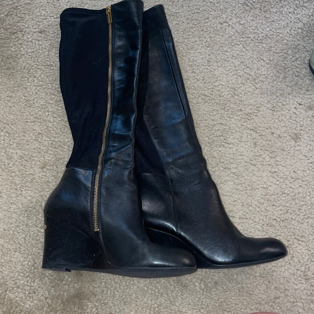 High Boots back side velvet rest is leather